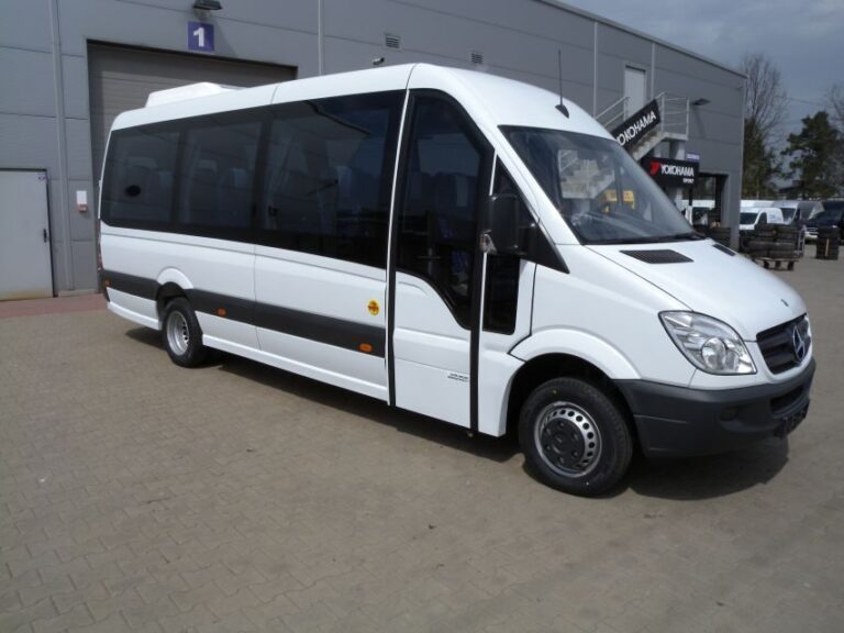 Warsaw: 3-Hour Panoramic City Bus Tour with Pickup - The Experience: What to Expect