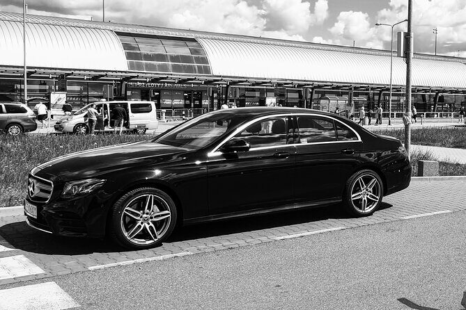 Warsaw Chopin Airport Private Transfer - What to Expect from Your Transfer
