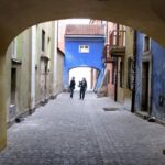 Warsaw: Classic Highlights Private Tour by Vintage Car - The Perfect Introduction to Warsaw