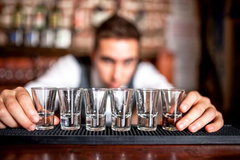 Warsaw: Polish Vodka Tasting Experience with Local Expert - The Vodka Tasting Journey