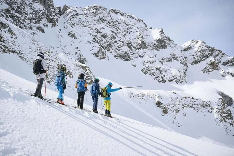 Warth am Arlberg: Teenager Freeride Camp - What Makes This Camp Stand Out?