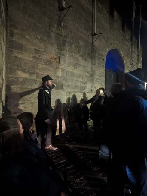 Warwick: Ghost, Crime & Murder Walking Tour - What To Expect: The Experience in Detail