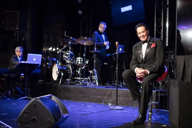 Wayne Newton: Up Close and Personal at the Flamingo Las Vegas - The Authentic Voice of Reviewers