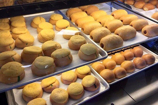 We Go Eat - Secret Aloha Bites - The Guide and the Experience