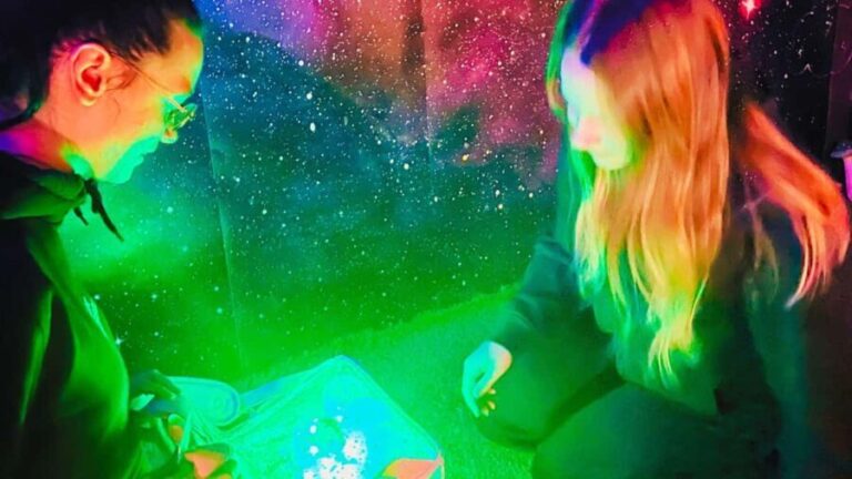 Weimar: Kids' birthday party, all-inclusive package, kids' escape & color tunnel game - The Escape Game: "The Island Mission"