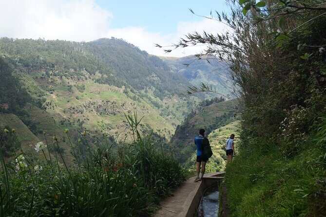 Wet your hair in the amazing Moinhos/Nova Levada - Price and Value