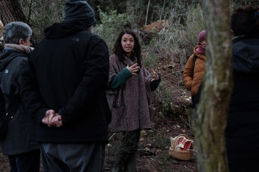 Wild walk: discover the local wild flora - Location and Logistics