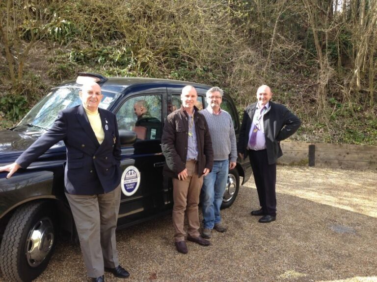 Windsor Castle & Hampton Court Palace VIP Black Taxi Tour - Who Is This Tour Best For?