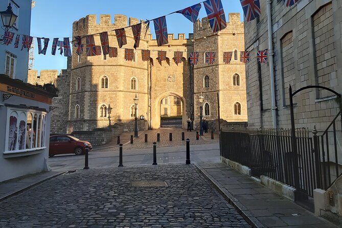 Windsor Castle Private Walking Tour with Accredited Expert Guide - Final Thoughts: Is This Tour Right for You?