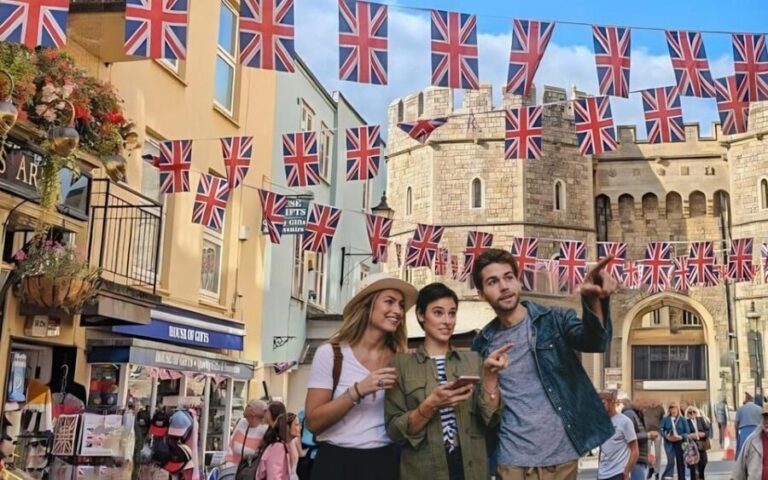 Windsor: City Walking Tour & Exploration Game - Who Will Love This Tour?