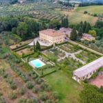 Wine Experience in an Organic Chianti Winery - Details That Matter