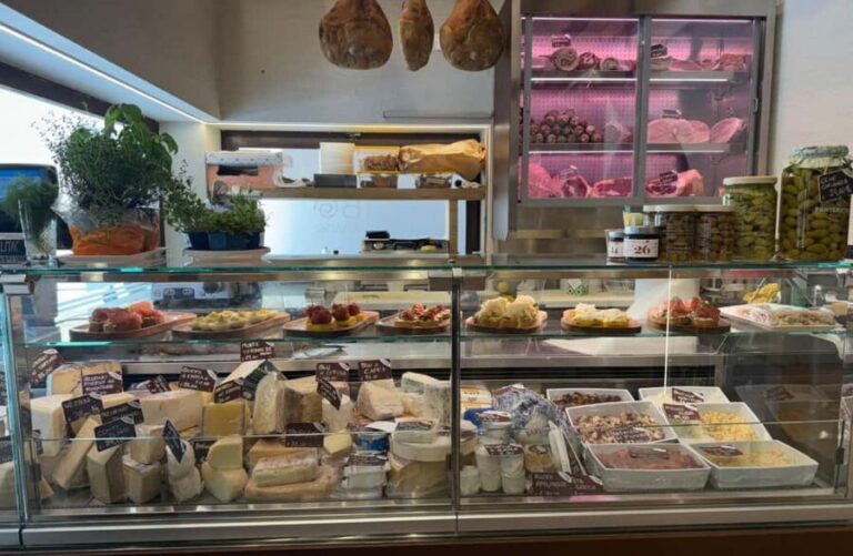 Wine Tasting with Local Food Board Pairing in Venice - What to Expect During the Tour