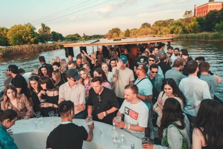 Wroclaw: Oder River Boat Party with Unlimited Drinks - The Scenic and Social Appeal