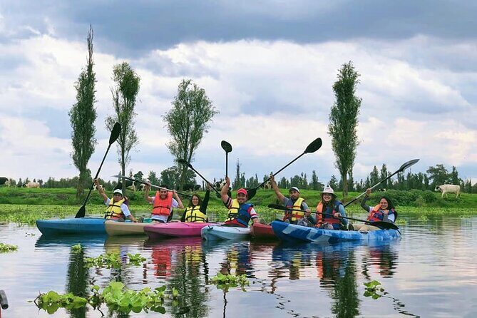 Xochimilco Canals by Kayak - Who Will Love This Tour