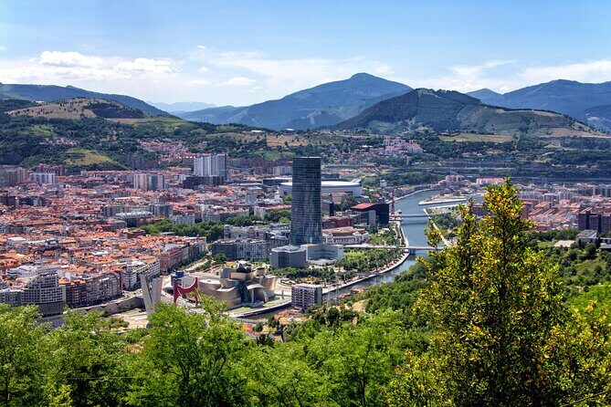 Year of Love in Bilbao: Self-Guided Romantic Puzzle Quest - Who Would Love This Tour?