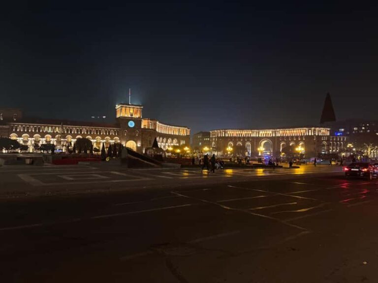 Yerevan: Pre-New Year Walking Tour with Warm Drink - The Charm of Yerevan in the Evening