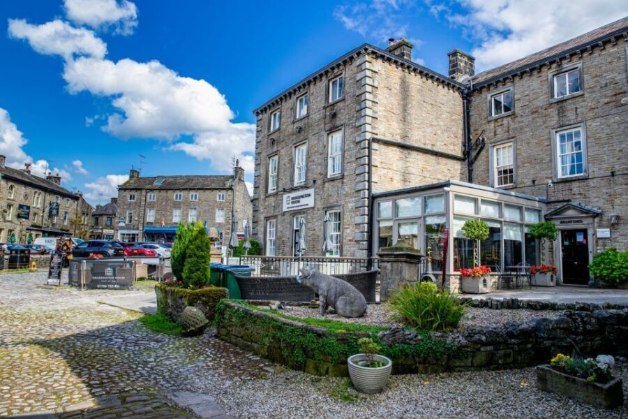 Yorkshire: All Creatures Great and Small Mini-Coach Tour - Assessing the Value