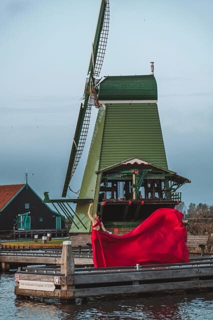 Zaanse Schans: Photoshoot Near Amsterdam with Windmills - Delving Into the Packages: What Fits Your Travel Style?