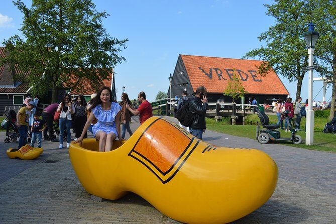 Zaanse Schans & Volendam Small-Group Tour from Amsterdam (7 Pax) - Final Thoughts