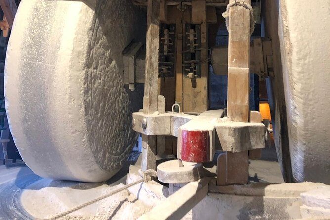 Zaanse Schans Windmills, cheese and clogs and Volendam tour from Amsterdam - The Practical Details