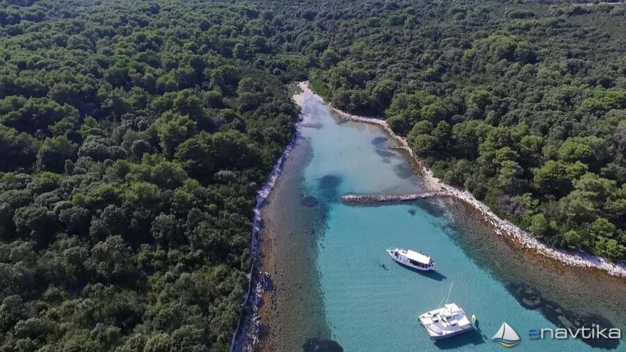 Zadar: Neviane Island Sea Bob Tour with Boat Ride - Who is this tour best suited for?