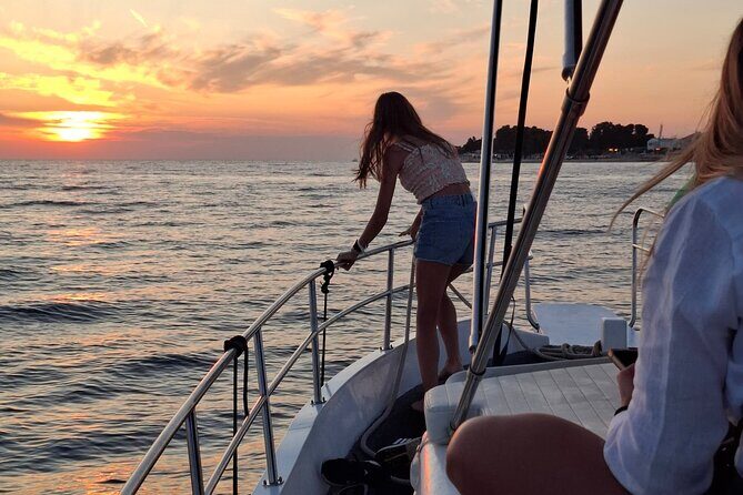 Zadar Sunset Tour by Boat with Wine and Snacks - Why This Sunset Tour Stands Out