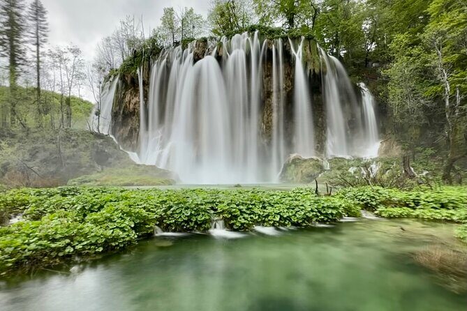 Zadar to Zagreb private transfer with a visit to Plitvice Lakes - Why Choose a Private Transfer with a Stop at Plitvice Lakes?