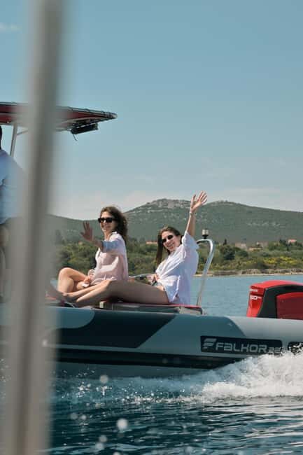 Zadar:Speedboat Tour Thrill Ride with Snorkeling on 3 island - The Experience on the Water