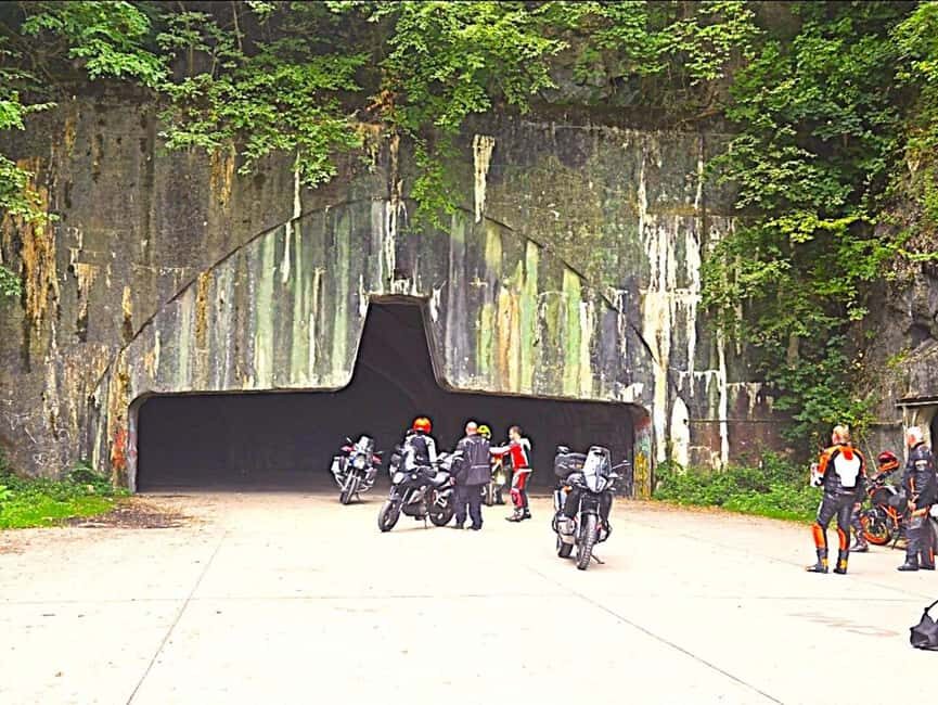 Zagreb: Plitvice Lakes, War History, and Wildlife Tour - Deep Dive into the Itinerary