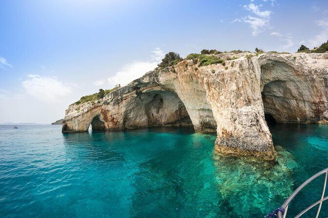 Zakynthos: early morning Shipwreck,Blue Caves and view point small group - Key Points