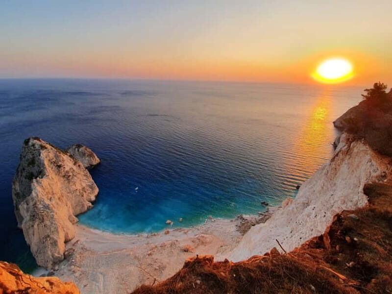 Zakynthos Sunset Tour to Mizithres Viewpont and Agalas - Who is this tour best suited for?