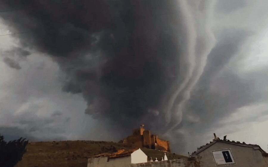 Zaragoza: Only excommunicated and cursed town with witches in Spain and food - Why This Tour Offers Value