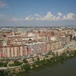 Zaragoza : Private Custom Walking Tour with a Local Guide - Is This Tour Right For You?