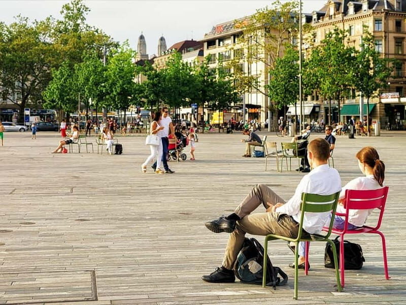 Zurich: 2-hour Best Intro Walking Tour with a Local - The Experience in Detail