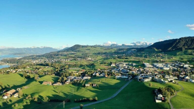 Zurich 2 Hour City Tour with Alpine Views & Lake Cruise - The Itinerary In Detail