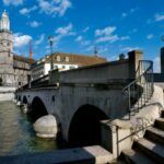 Zurich: Audio Guided City Tour and Train to Top of Zurich - Who Should Consider This Tour?