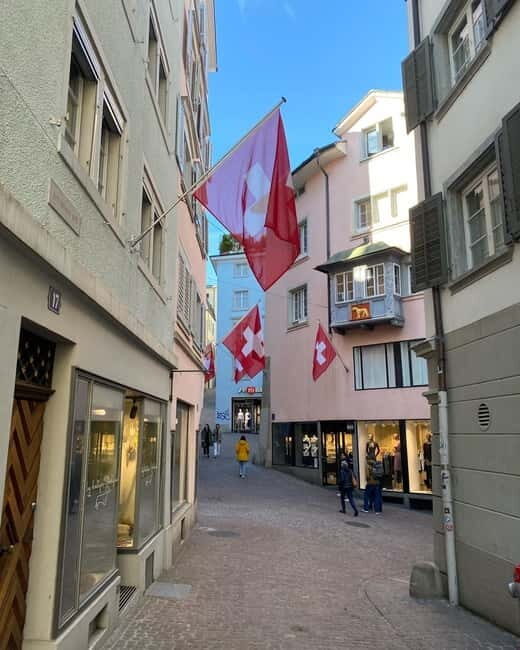 Zurich! Best Panoramic views and Oldtown full! - An honest look at the Zurich panoramic and old town tour