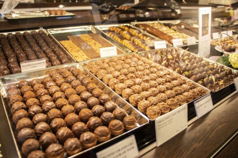 Zurich: Chocolate Tasting and Walking Tour with a Local - How the Tour Is Structured and Why It Matters