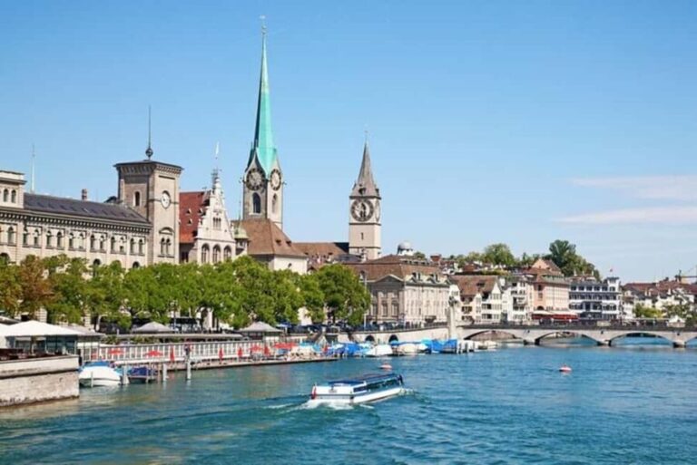 Zurich : Private Custom Walking Tour With a Local Guide - Who Should Consider This Tour?