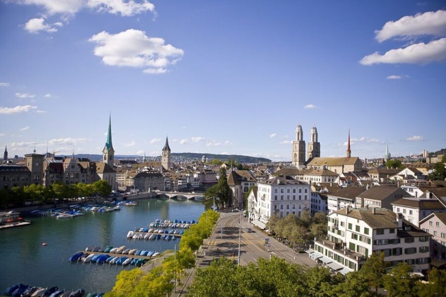 Zurich: Sightseeing Bus Tour with Optional FIFA Museum - The Route and Stops
