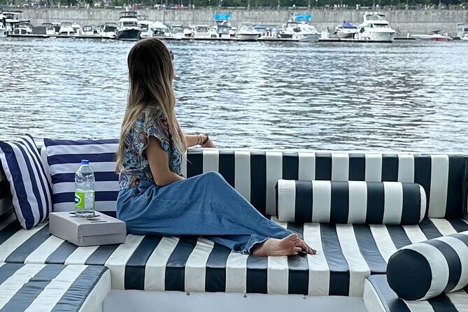 1h-Relaxing day or sunset cruise in Montreal - Authentic Traveler Insights