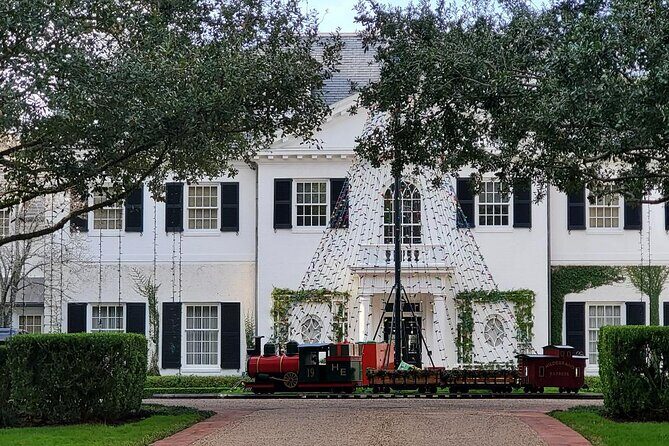 2 Hour December Holiday Lights Tour - Is It Worth It? Analyzing the Value