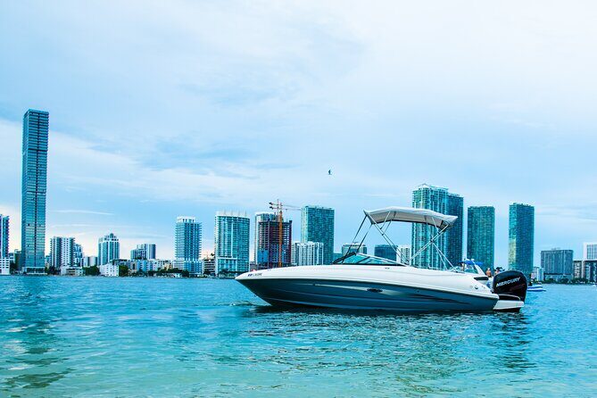 2-hour Miami Boat Tour Per Person Price - The Atmosphere and Experience