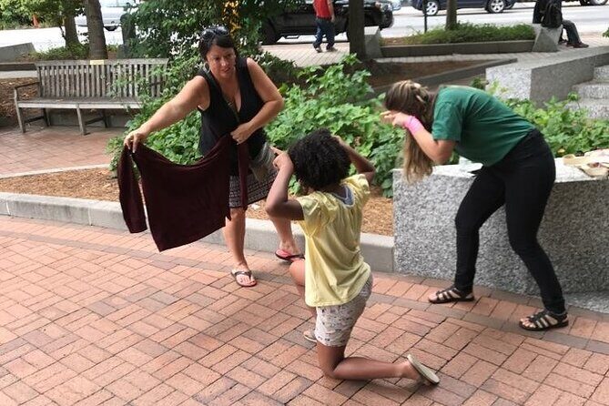 Adventurous Scavenger Hunt in Stamford by Zombie Scavengers - Who Will Find This Most Enjoyable?