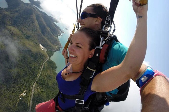 Airlie Beach Tandem Skydive Over the Whitsunday Islands - The Value for Money