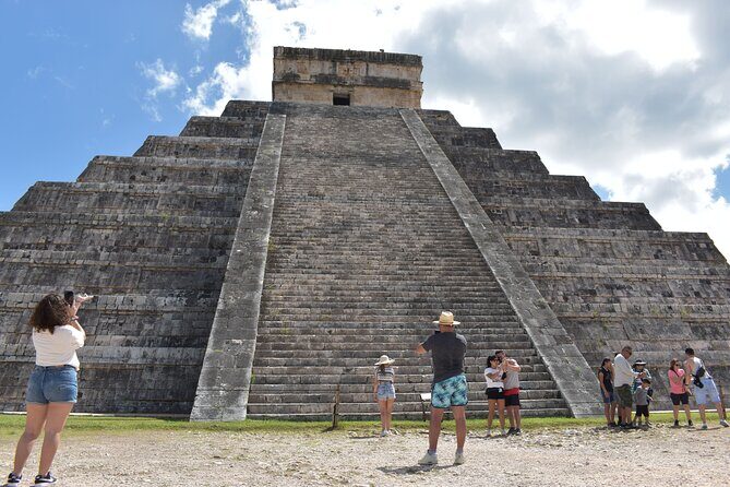 Amazing tour to Chichen Itza and 2 Cenotes (Ik Kil and Suytun) - Who is this tour best suited for?