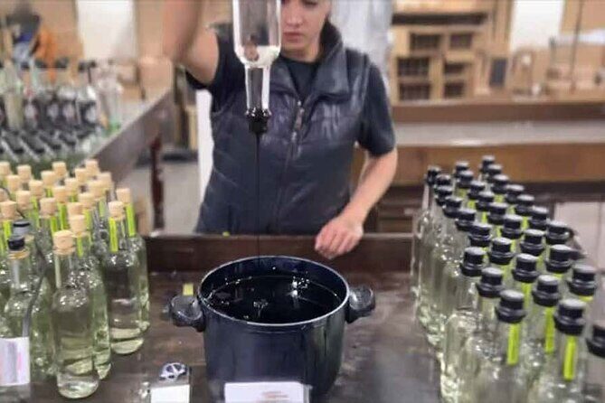 An adventure for the senses: Mezcal, fields and crafts. - The Stops in Detail