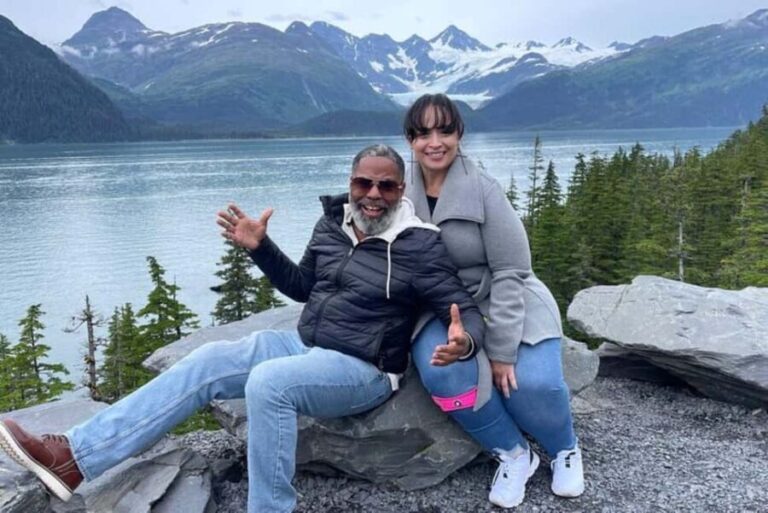 Anchorage: Wildlife, Glacier, and Wine Tasting Tour - Wildlife, Scenic Drives, and Photo Opportunities