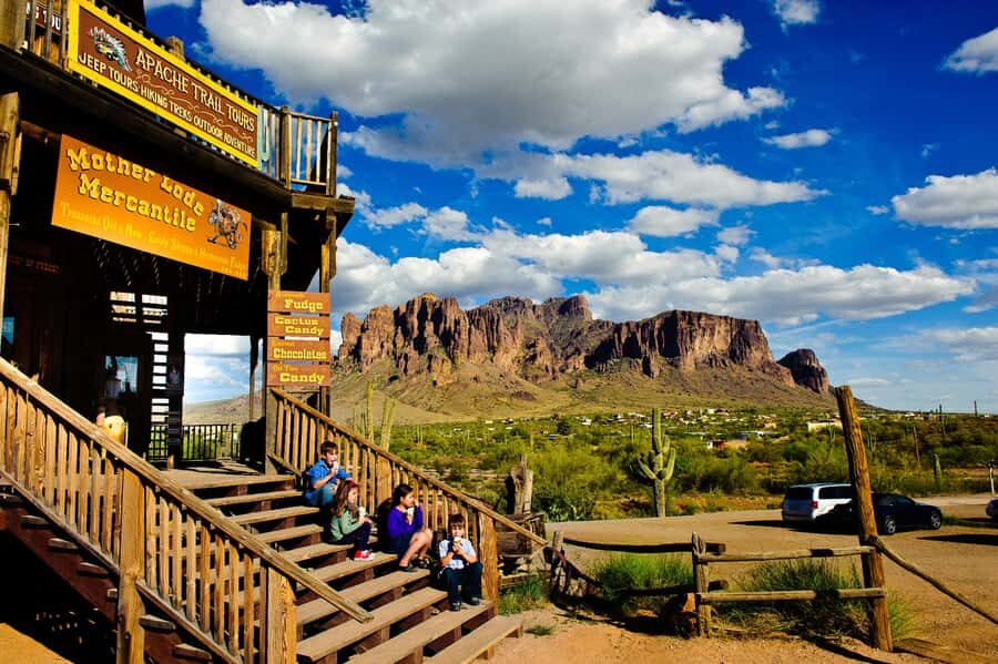 Apache Trail w/Dolly Steamboat Full Day Small Group Tour - What’s Included and What’s Not