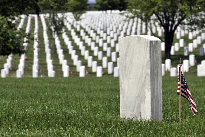 Arlington Cemetery and DC Highlights Tour - Who is this tour best suited for?